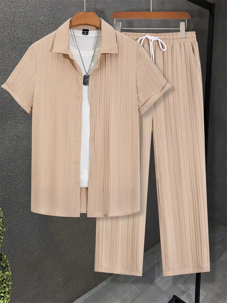 2025 Herbst Einfaches gestreiftes 3D-gedrucktes Herren Herbst-Hemden-Set, Urban Street Fashion Trend Herren 2-teiliges Set, Einfach und lässig