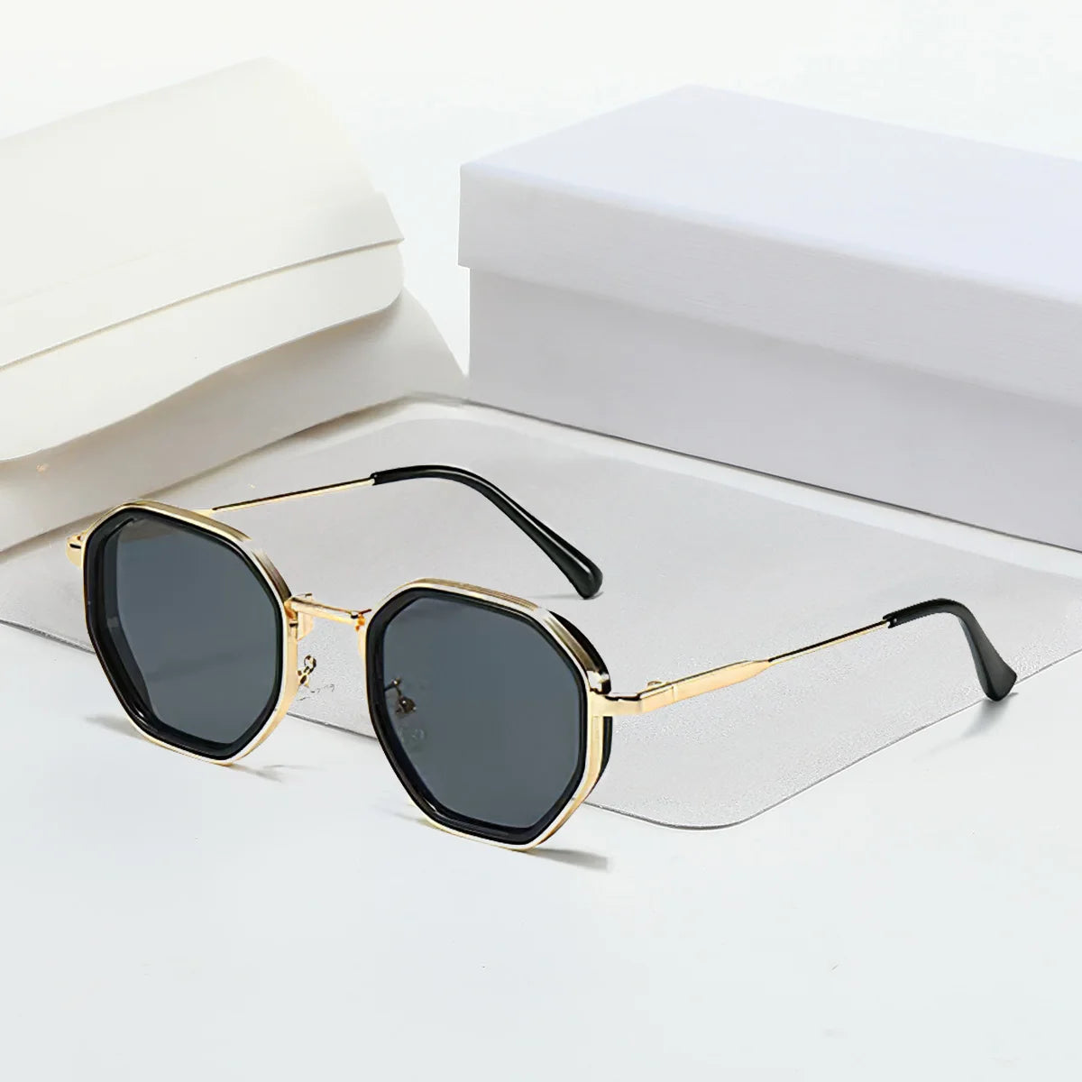 The Monaco Geometric Sunglasses
