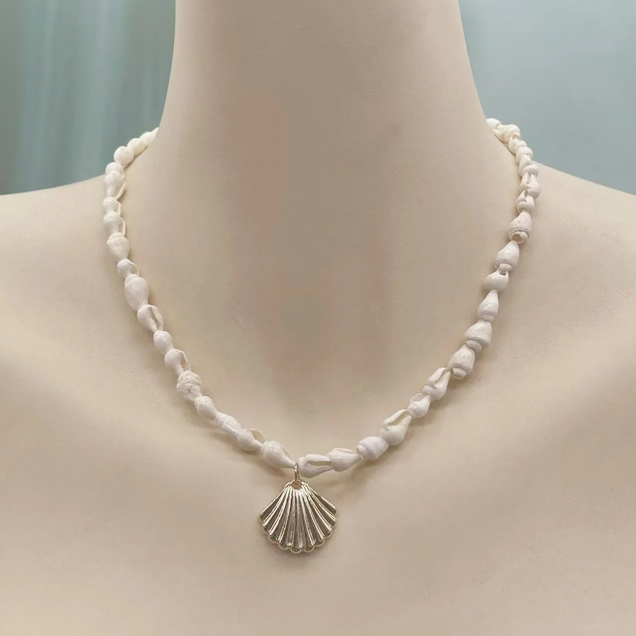 The Turquoise Bohemian Shell Pendant Necklace