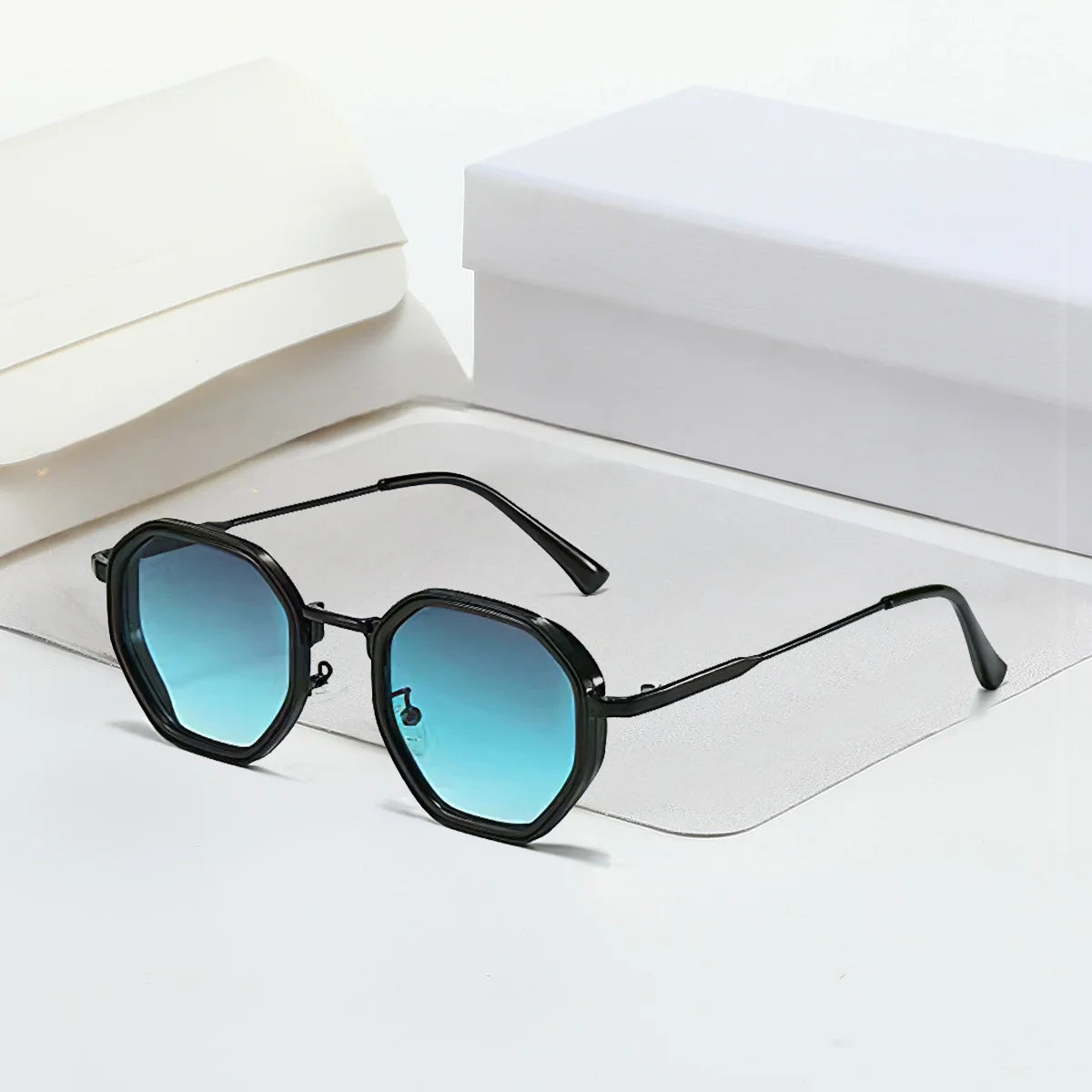 The Monaco Geometric Sunglasses