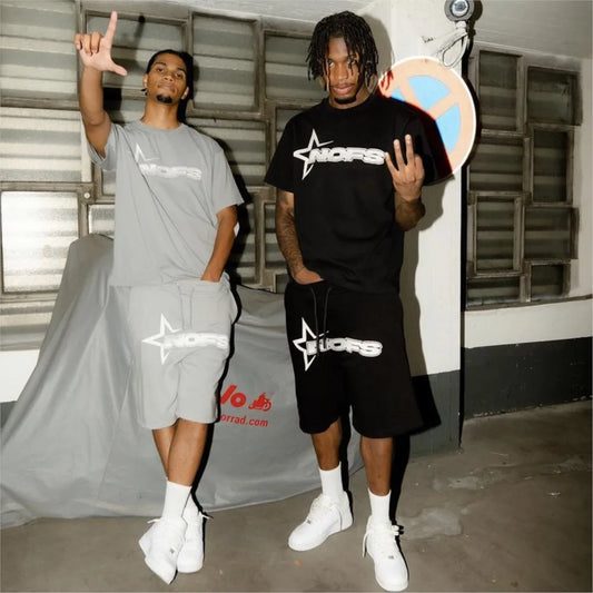 Ensemble streetwear Y2K