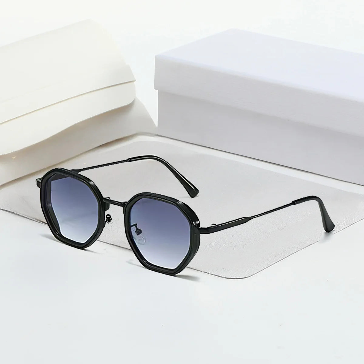 The Monaco Geometric Sunglasses