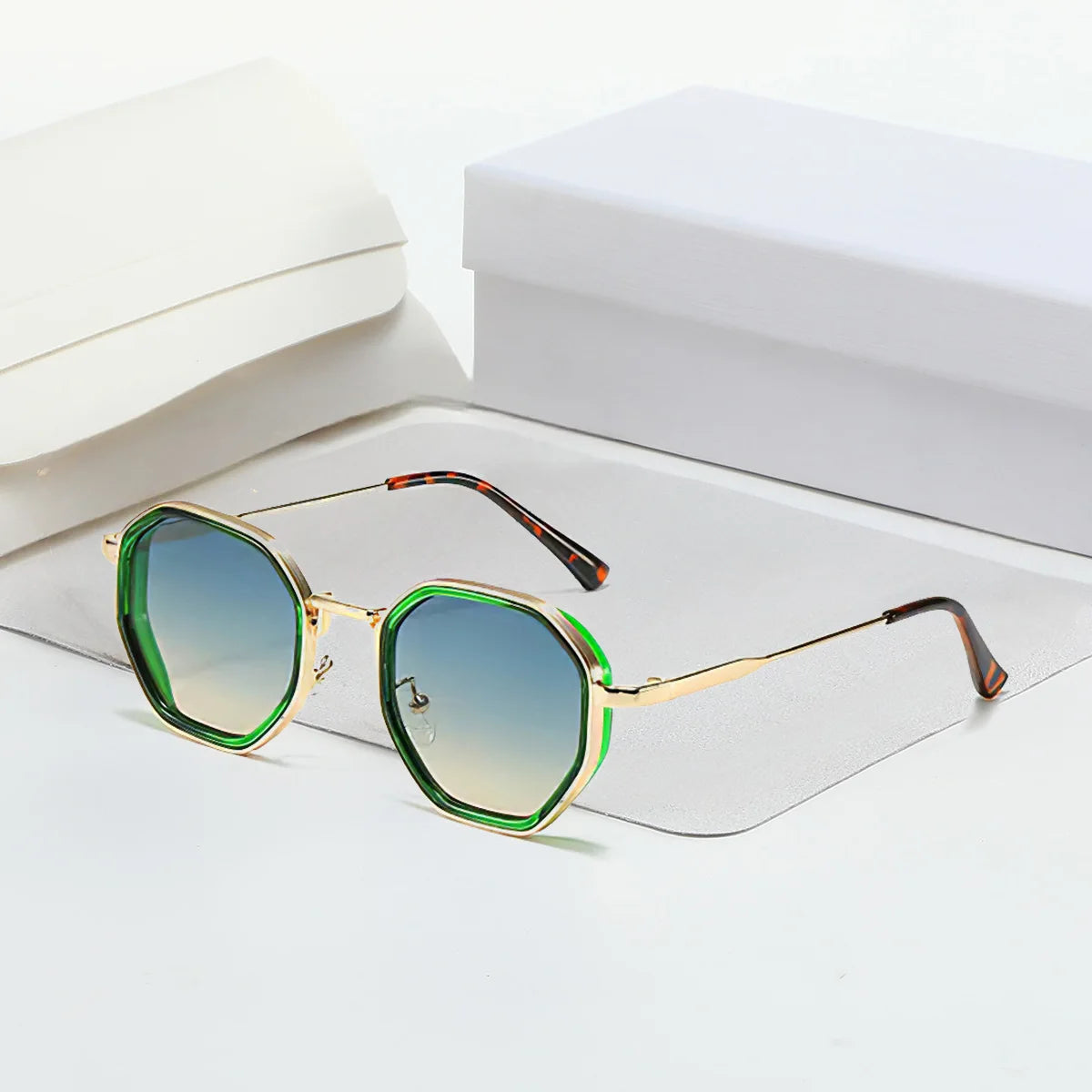 The Monaco Geometric Sunglasses